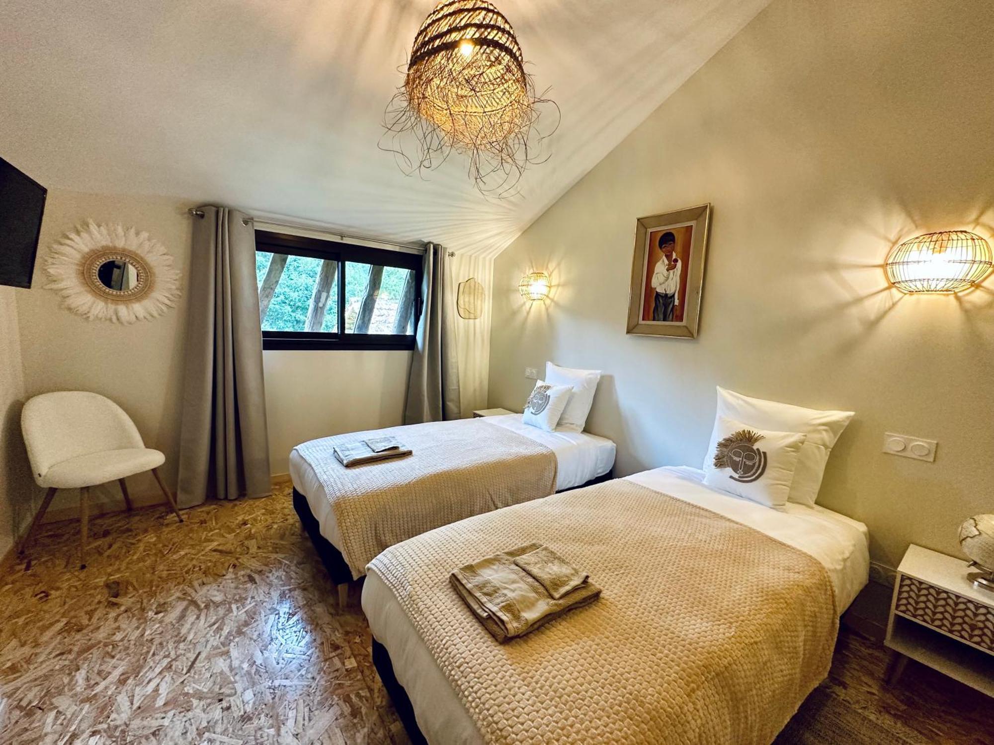 Domaine De La Source Bed & Breakfast Sainte-Christie-d'Armagnac ภายนอก รูปภาพ